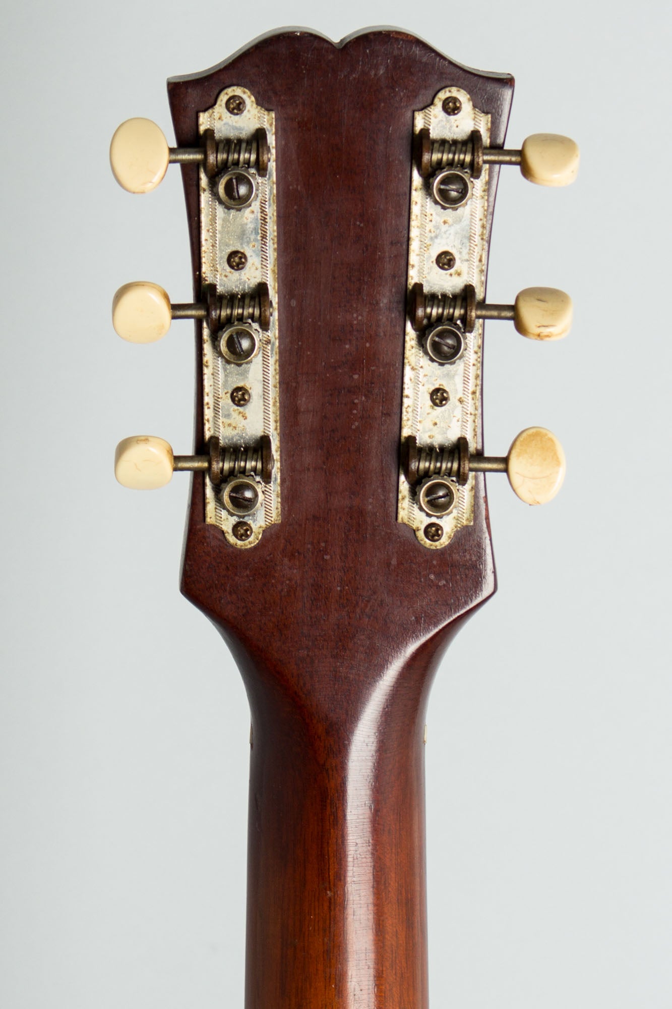 Guild F-20 Flat Top Acoustic Guitar (1956)