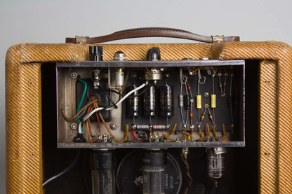 Fender Champ 5F1 Small Combo Tube Amplifier (1960)