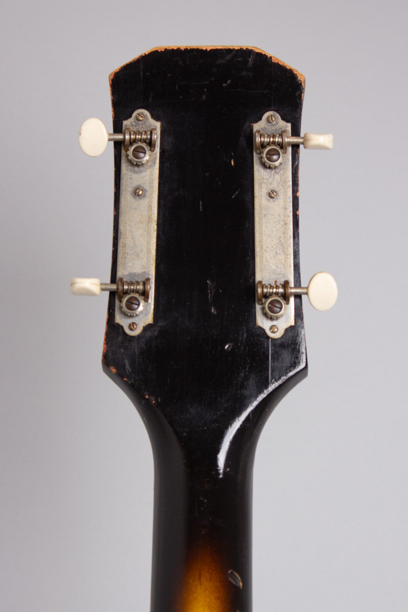 Harmony H-22 Electric Bass Guitar (1965)