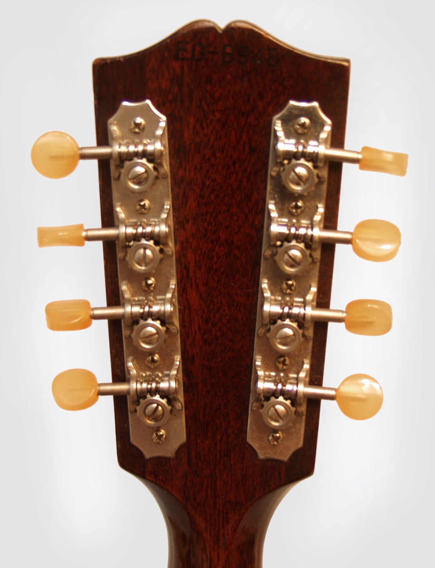 Gibson A-00 Carved Top Mandolin (1939)