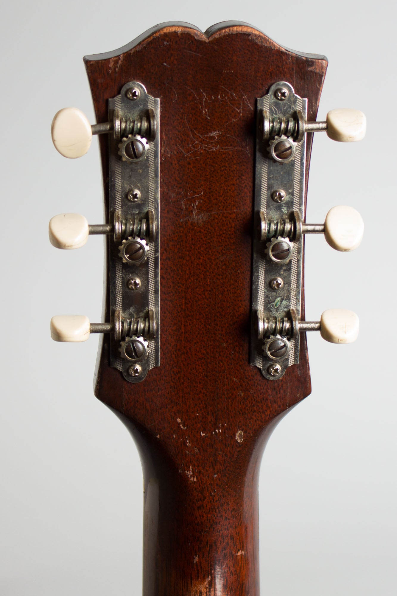 Guild M-20 Flat Top Acoustic Guitar (1959)