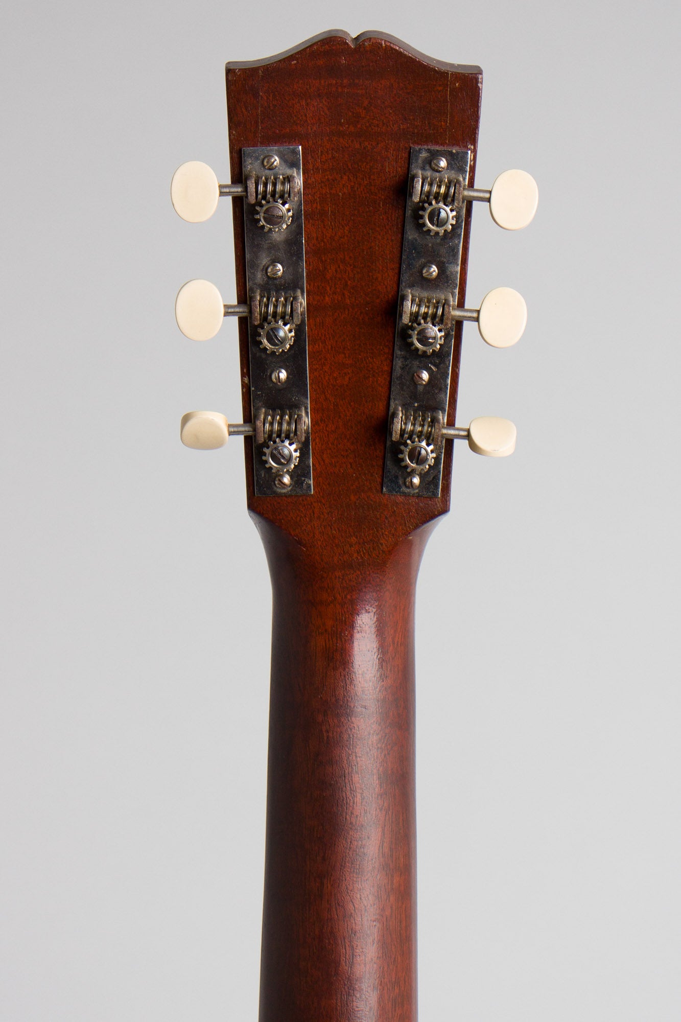 Gibson L-0 Flat Top Acoustic Guitar (1930)