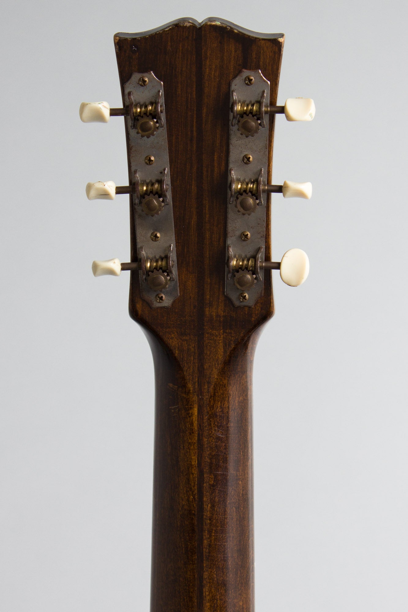Gibson J-45 Flat Top Acoustic Guitar (1943-4)