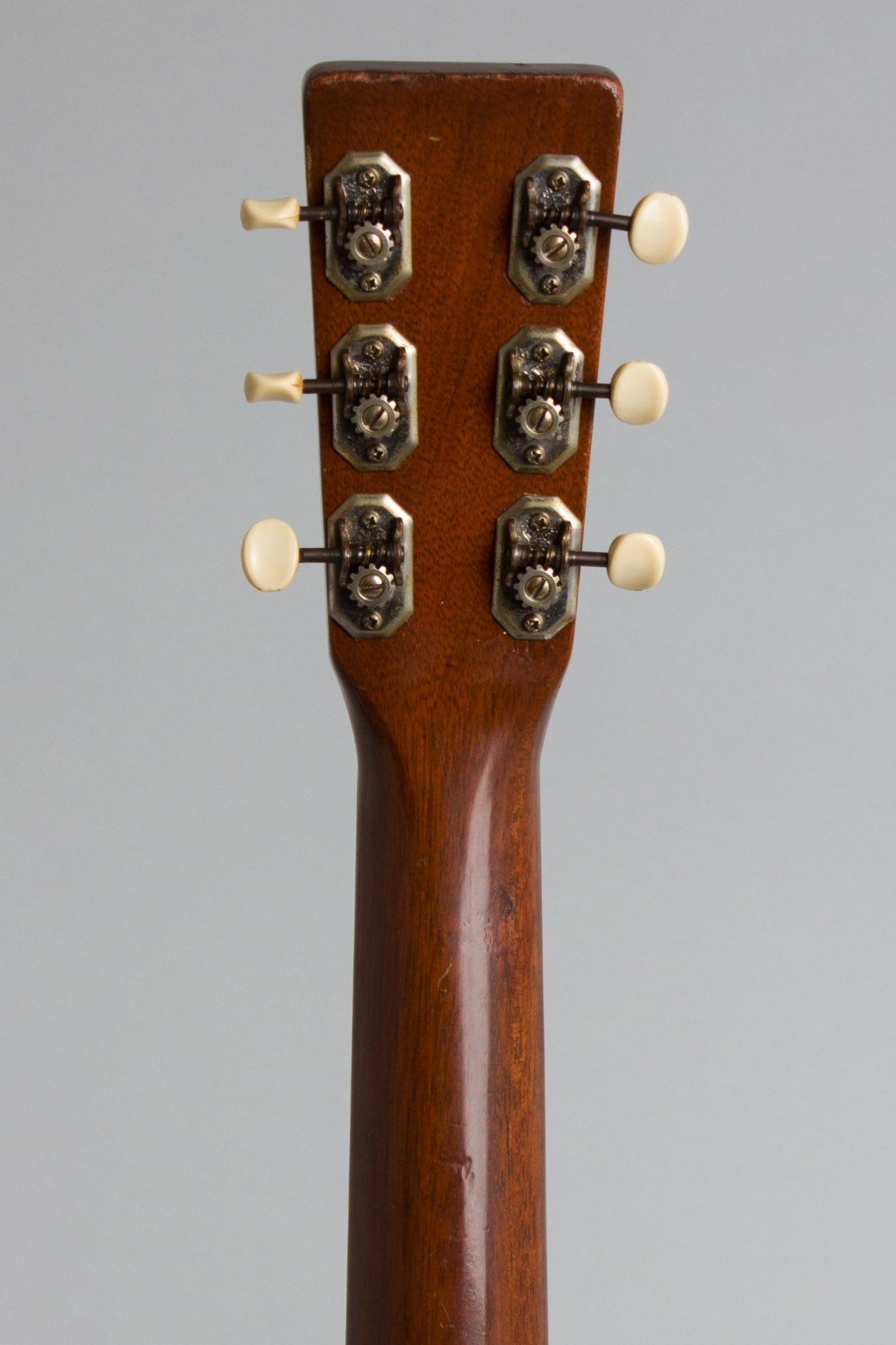 C. F. Martin 0-17 Flat Top Acoustic Guitar (1947)