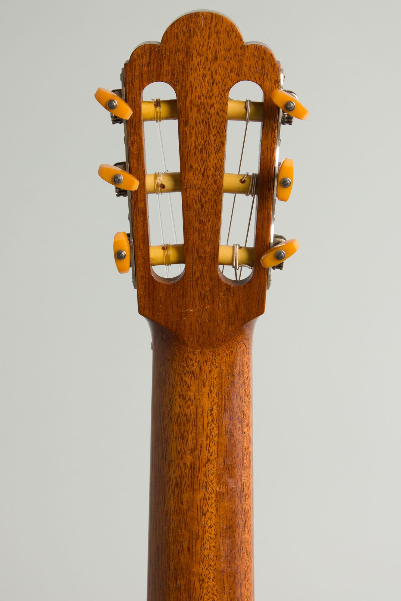 Manuel Velazquez Classical Guitar (1955)