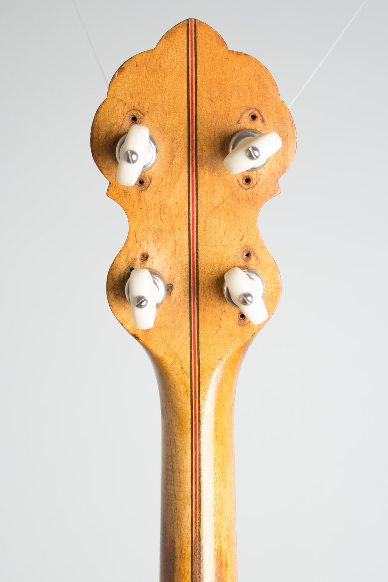 Iucci Mellotone Grand Tenor Banjo (1925)
