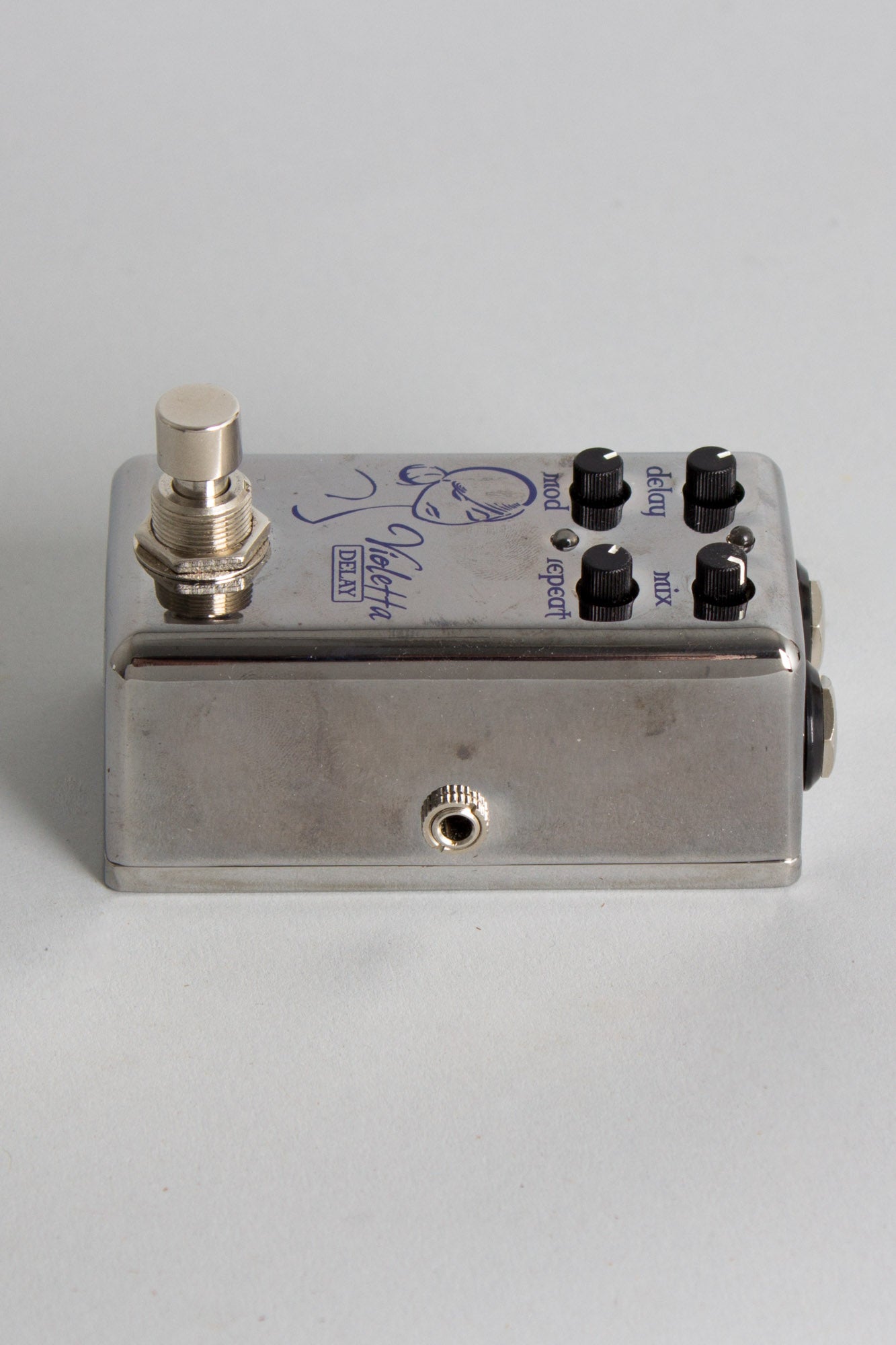 Red Witch Violetta Delay Effect
