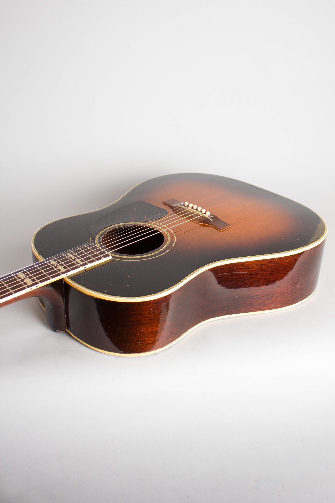 Gibson SJ Southern Jumbo Flat Top Acoustic Guitar (1951)