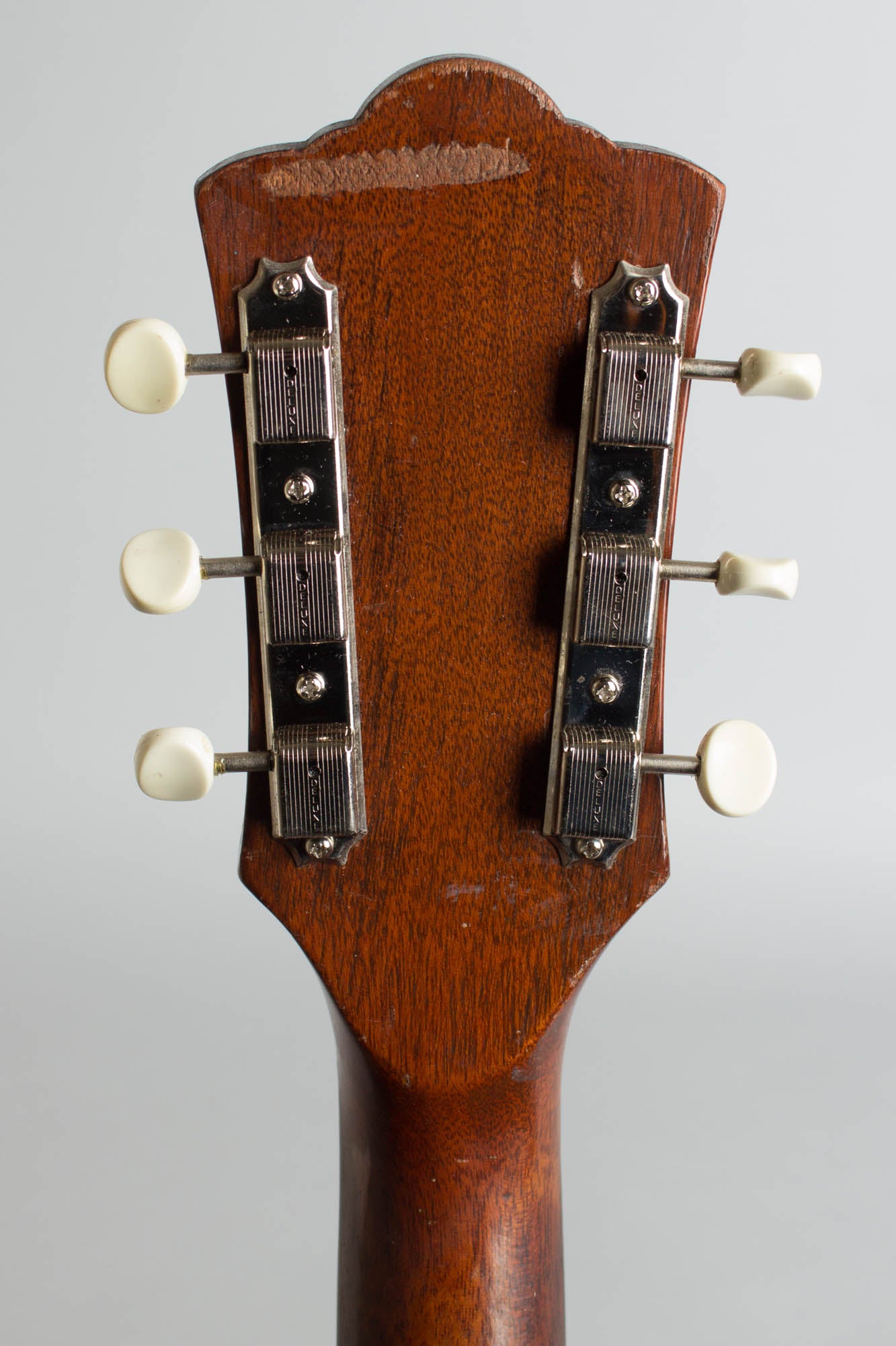 Guild M-20 Flat Top Acoustic Guitar (1968)