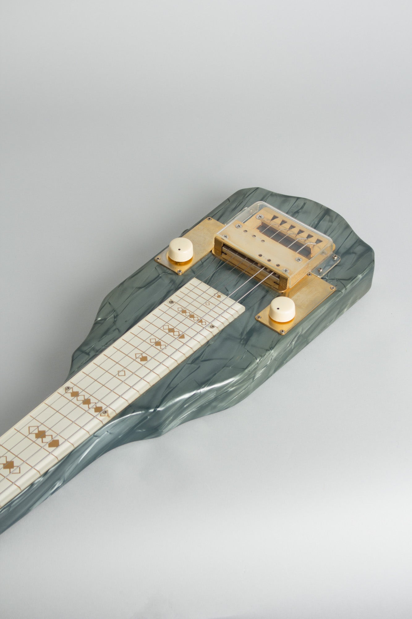 Valco Bronson Singing Electric Lap Steel Electric Guitar (1952)