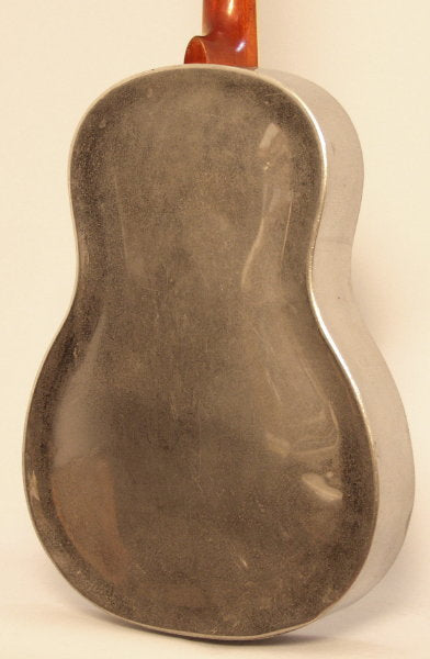 National Style 1 Tricone Roundneck Resophonic Guitar (1932)