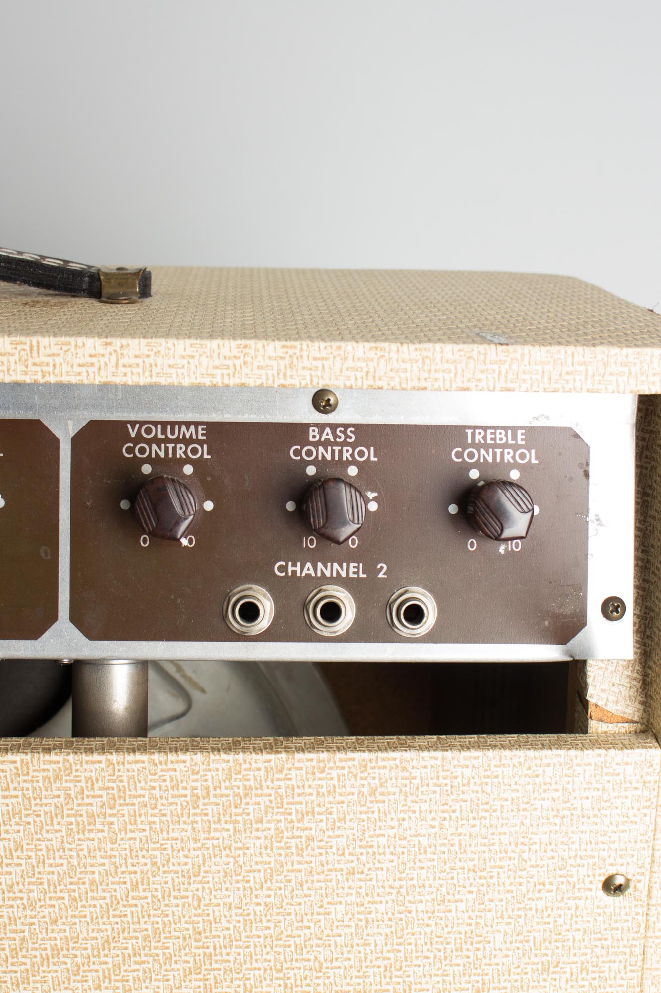 Danelectro Challenger Series D Model 89 Tube Amplifier (1956)