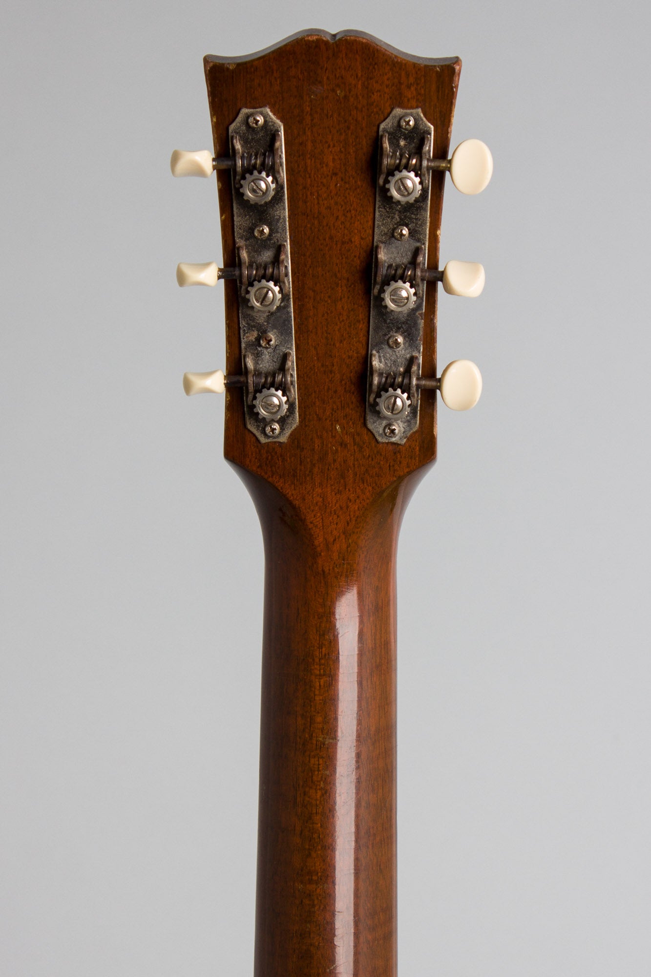 Gibson J-50 Flat Top Acoustic Guitar (1947)