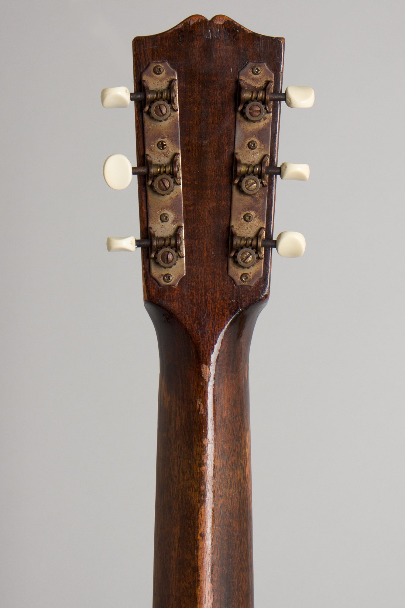 Gibson L-00 Flat Top Acoustic Guitar (1939)