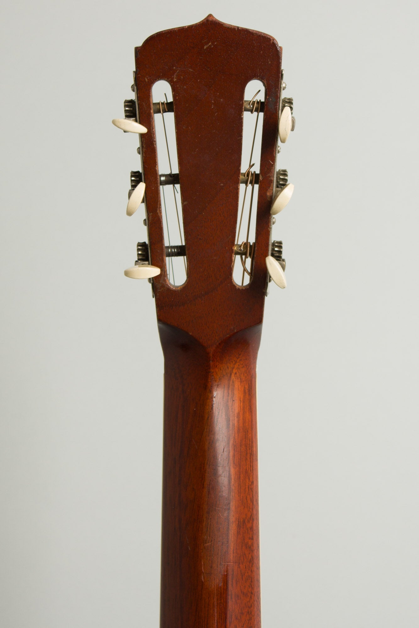 National Style 1 Roundneck Resophonic Guitar (1930)