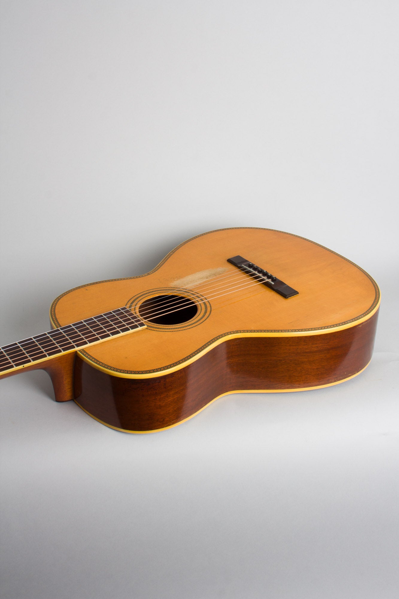 Weymann Jimmie Rodgers Model 890 Flat Top Acoustic Guitar (1932)