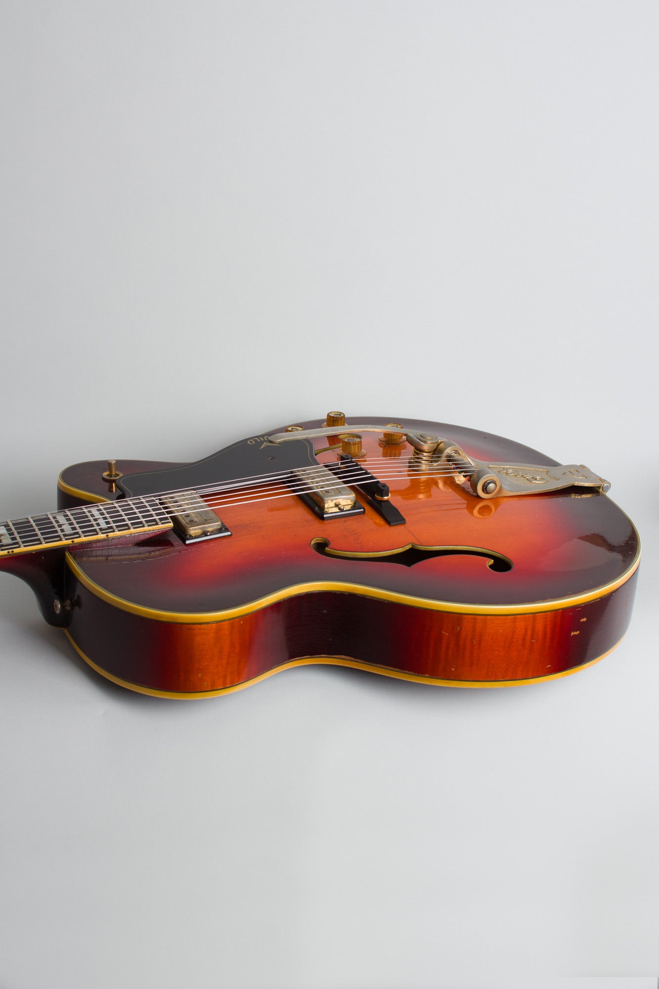 Guild X-500 Stuart Arch Top Hollow Body Electric Guitar (1964)