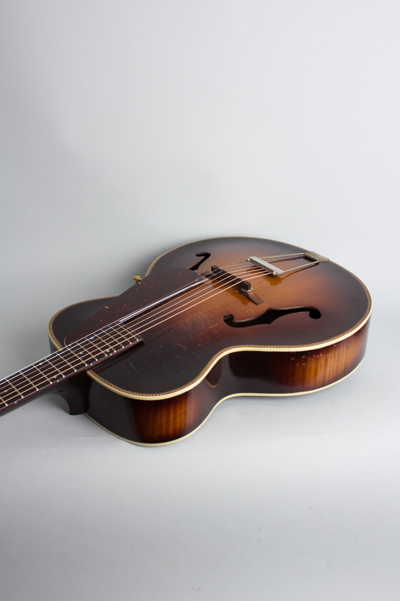 Harmony Sonata Professional Arch Top Acoustic Guitar (1940)