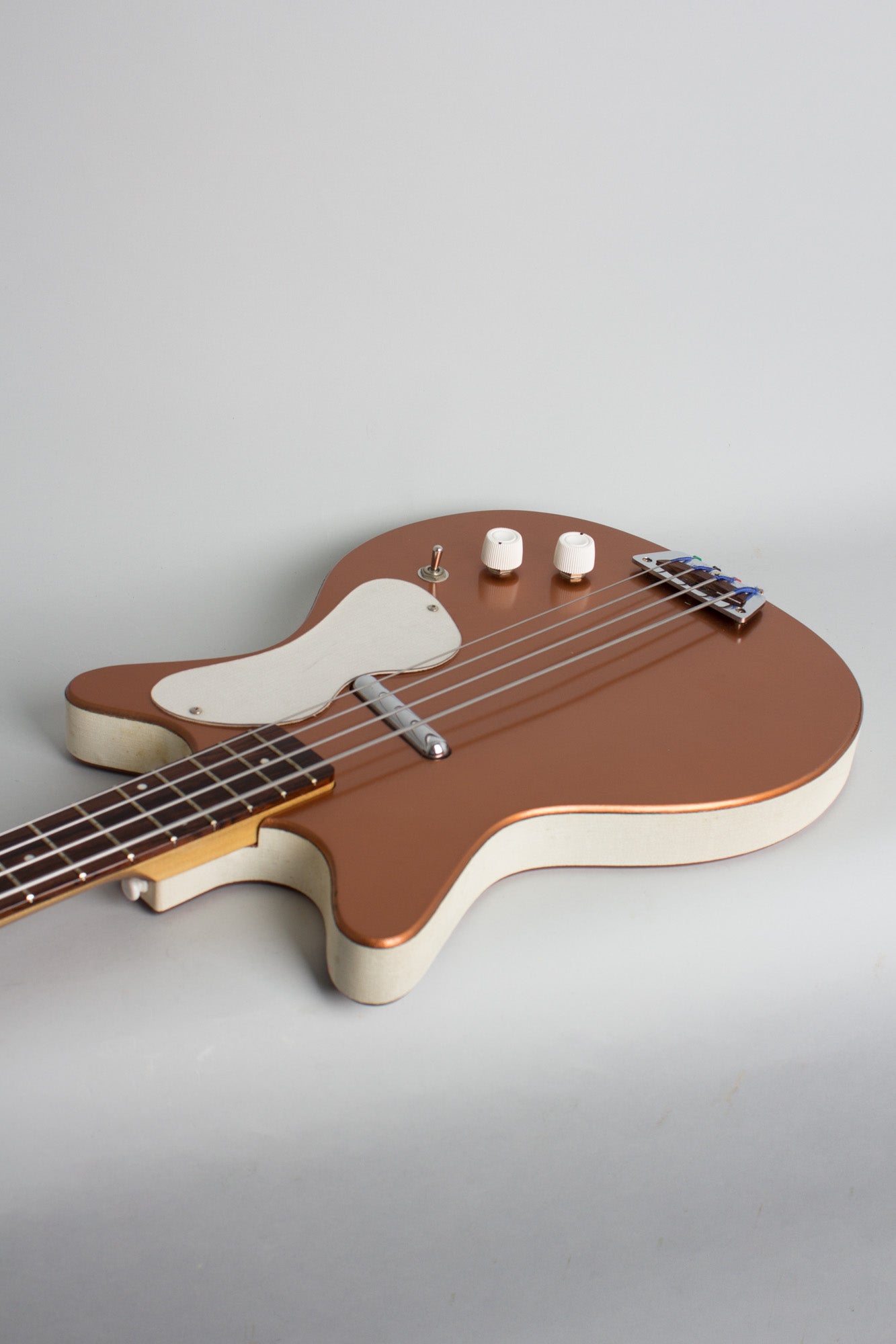 Danelectro Shorthorn Standard Model 3412 Electric Bass Guitar (1960)