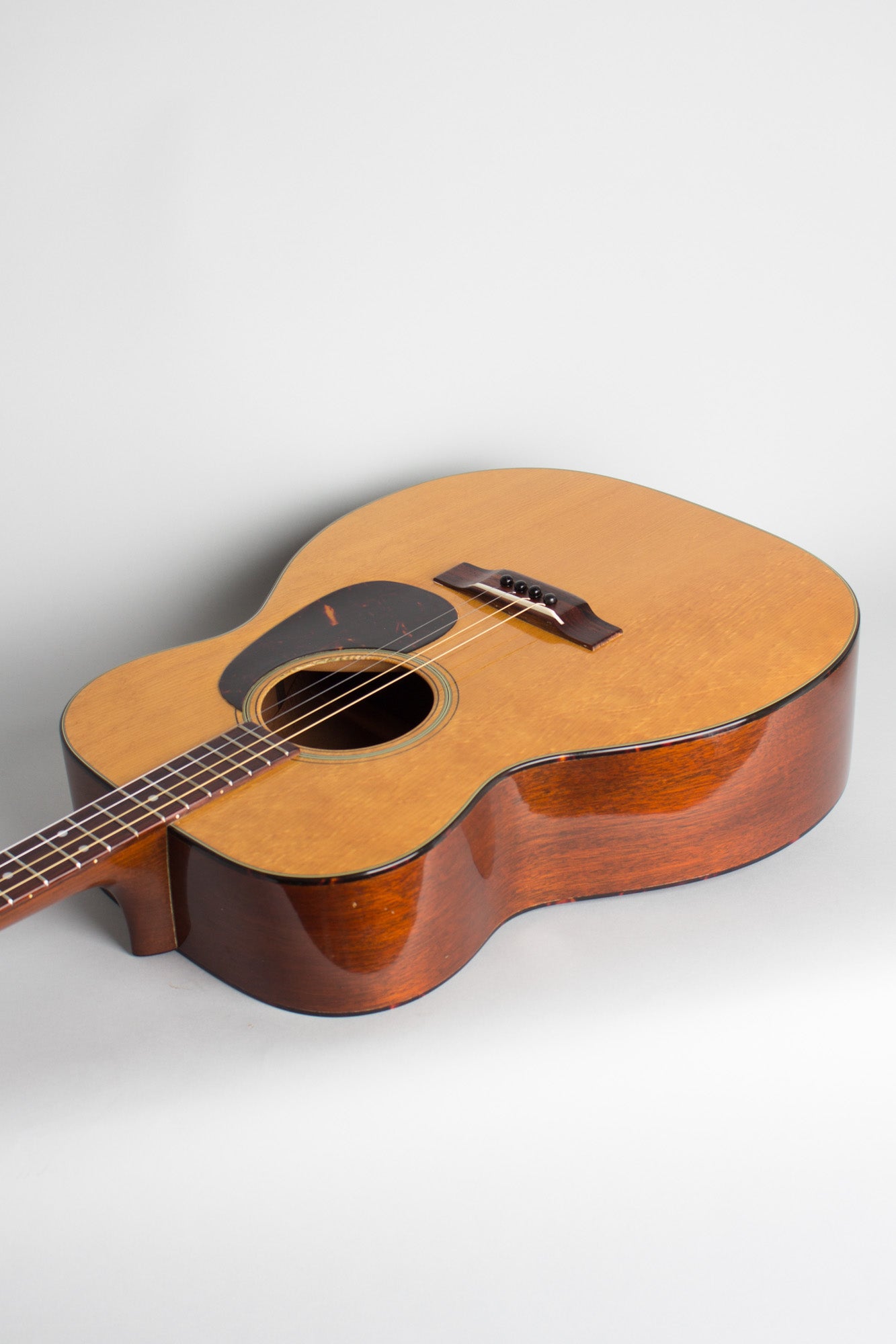 C. F. Martin 0-18T Flat Top Tenor Guitar (1959)