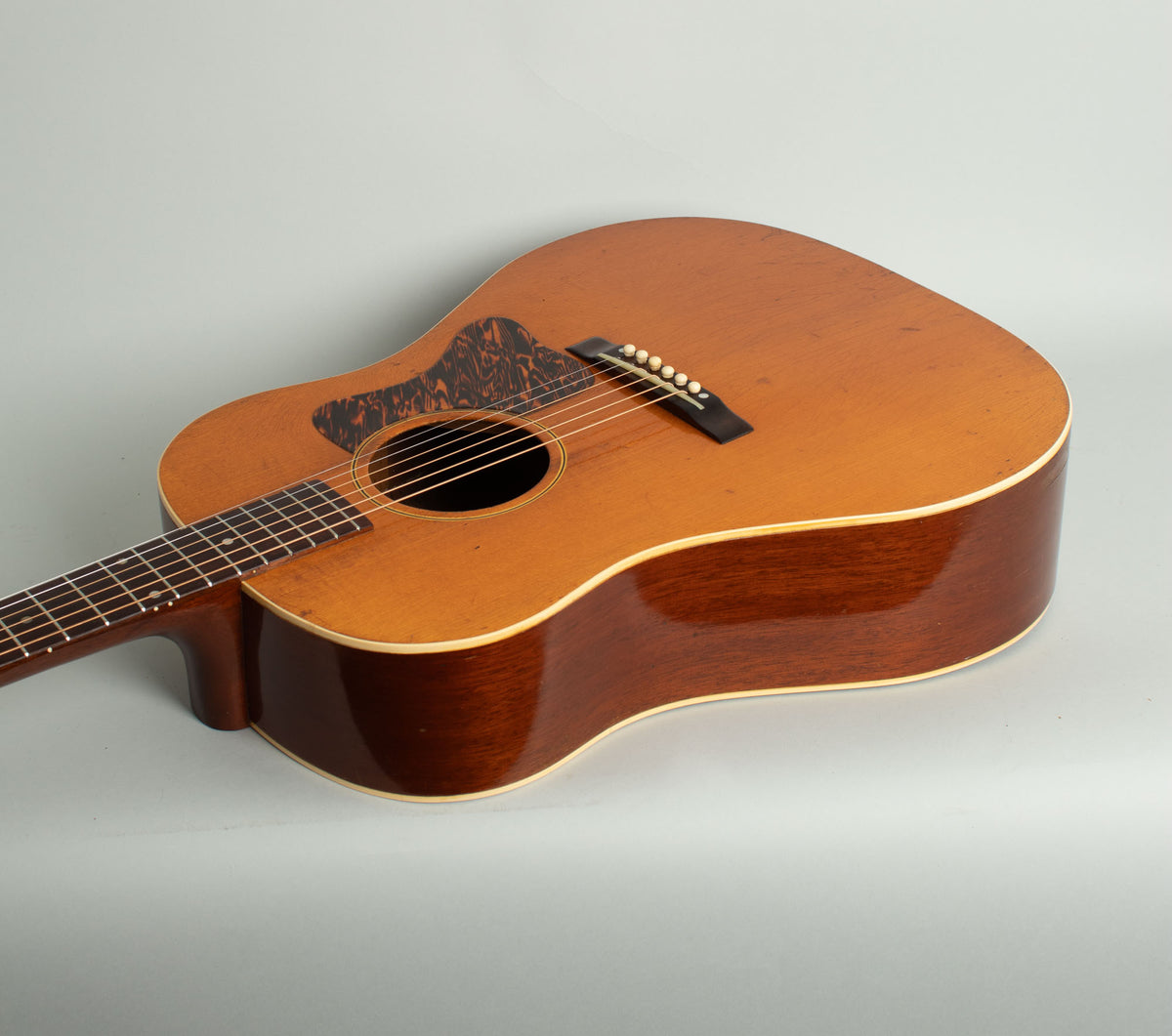 Gibson J-35 Flat Top Acoustic Guitar (1939)