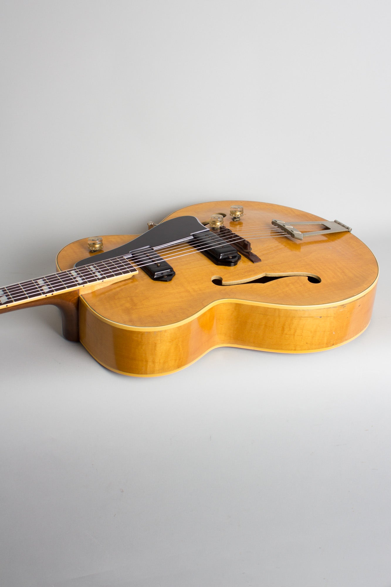 Gibson ES-300N Arch Top Hollow Body Electric Guitar (1951)