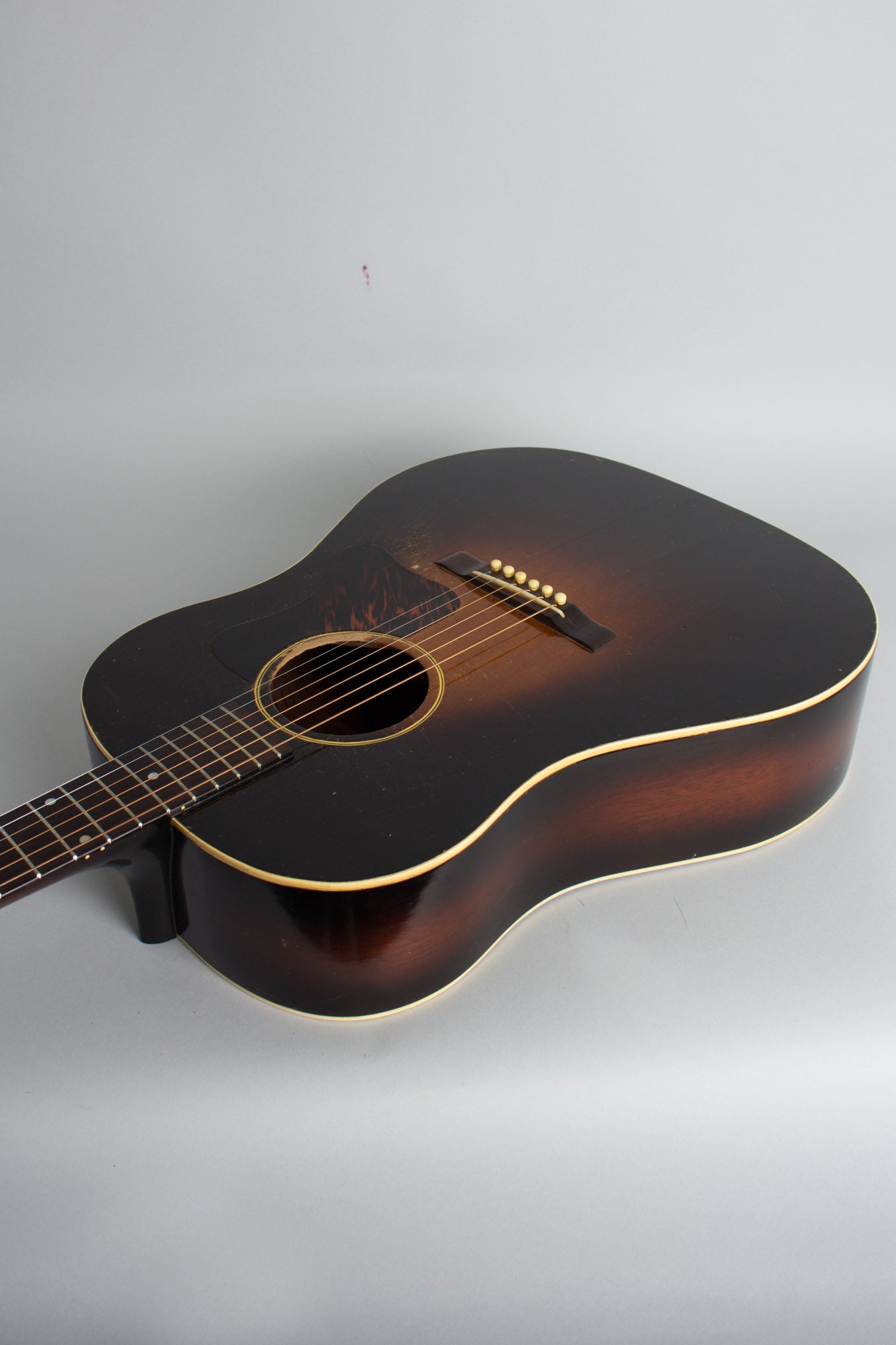 Gibson Jumbo Flat Top Acoustic Guitar (1934)