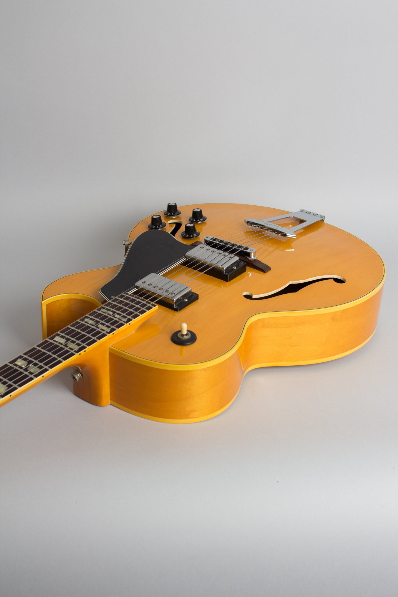 Gibson ES-175D Arch Top Hollow Body Electric Guitar (1979)