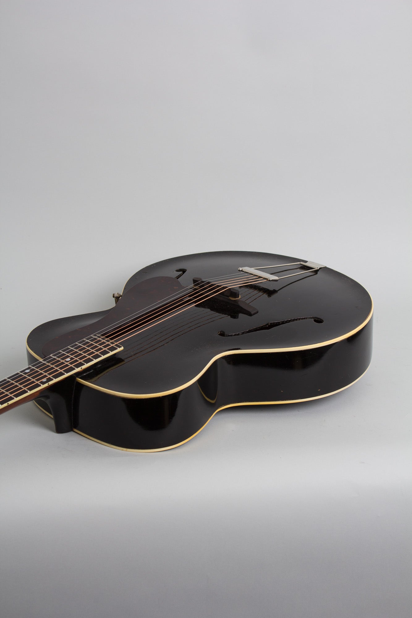 Gibson L-10 Arch Top Acoustic Guitar (1932)
