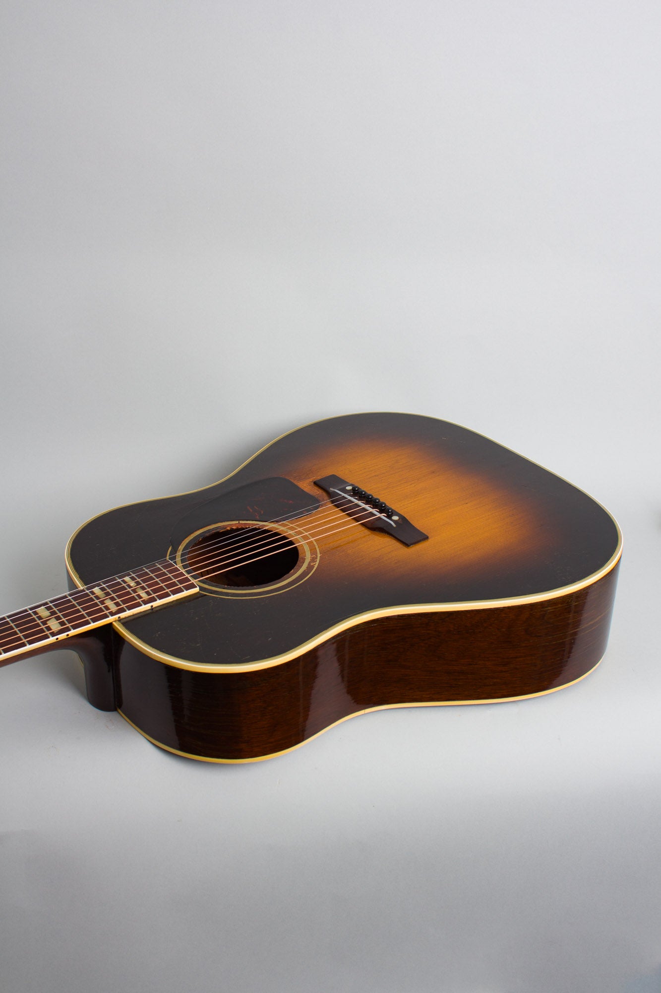 Gibson SJ Southern Jumbo Flat Top Acoustic Guitar (1952)