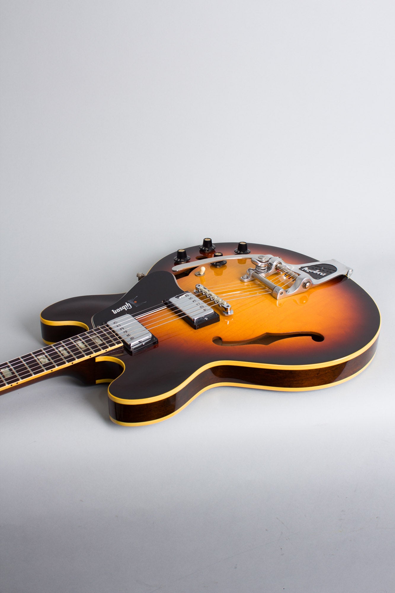 Gibson ES-335TD Semi-Hollow Body Electric Guitar (1968)