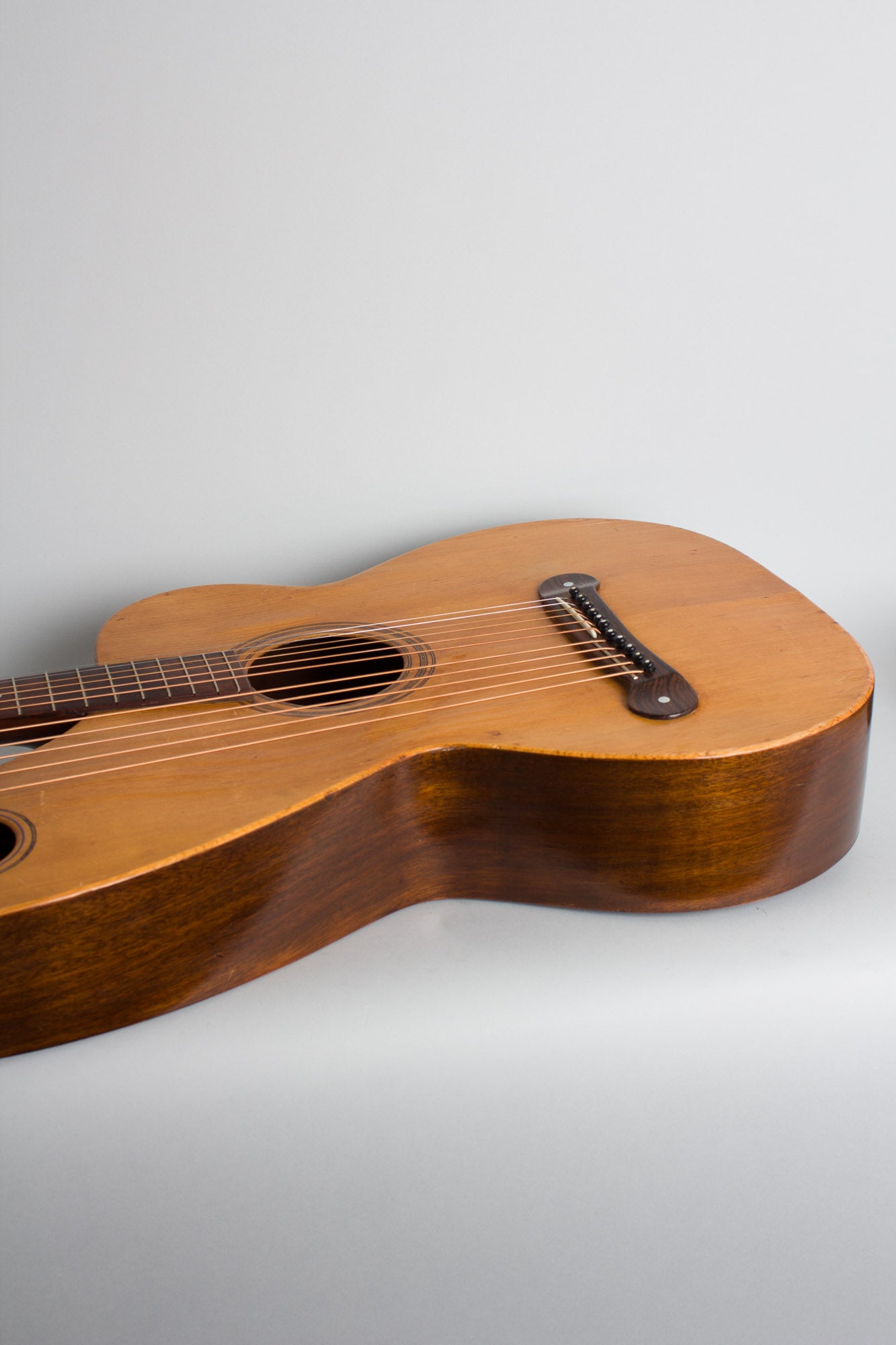 Larson Brothers Dyer Symphony #4 Harp Guitar (1910)