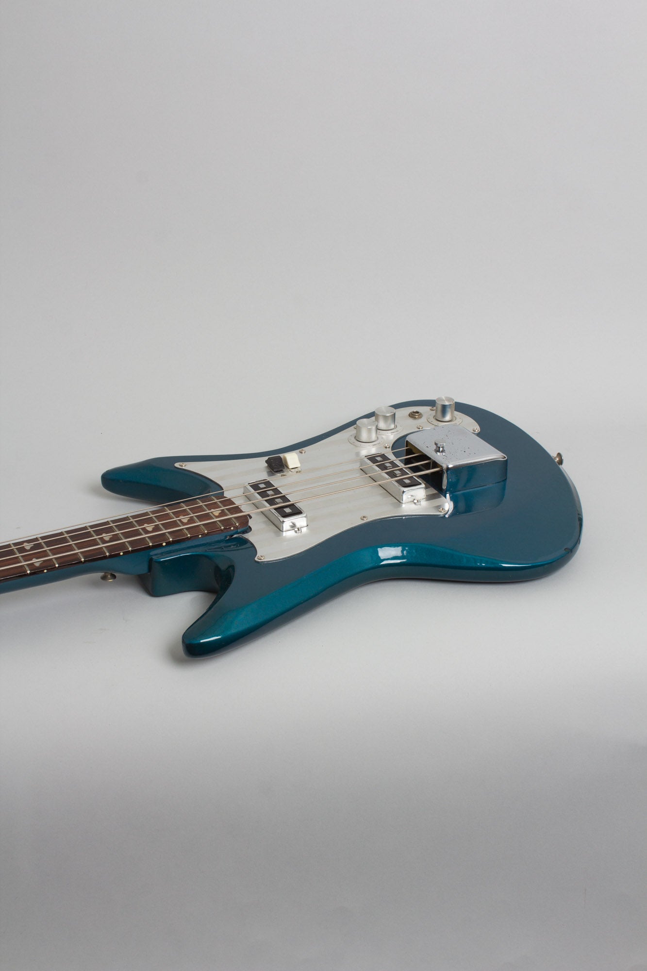 Teisco EB-220 Solid Body Electric Bass Guitar (1966)