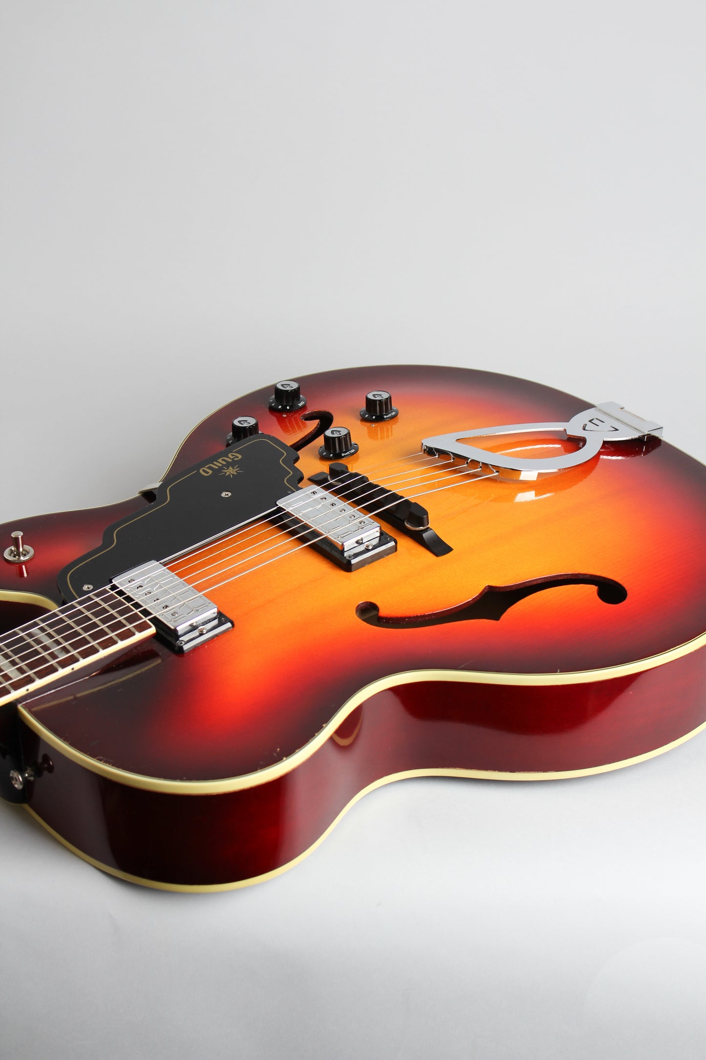 Guild X-175 Arch Top Hollow Body Electric Guitar (1966)