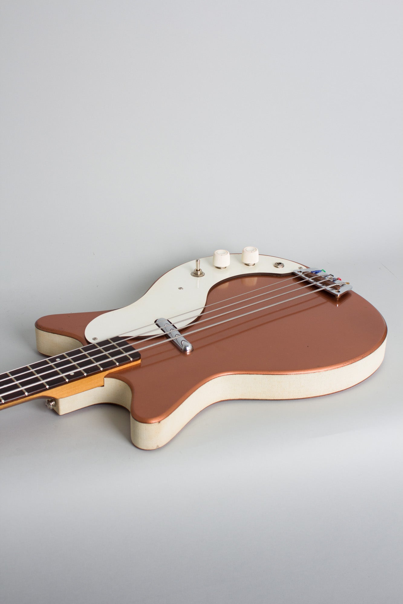 Danelectro Shorthorn Model 3412 Electric Bass Guitar (1962)