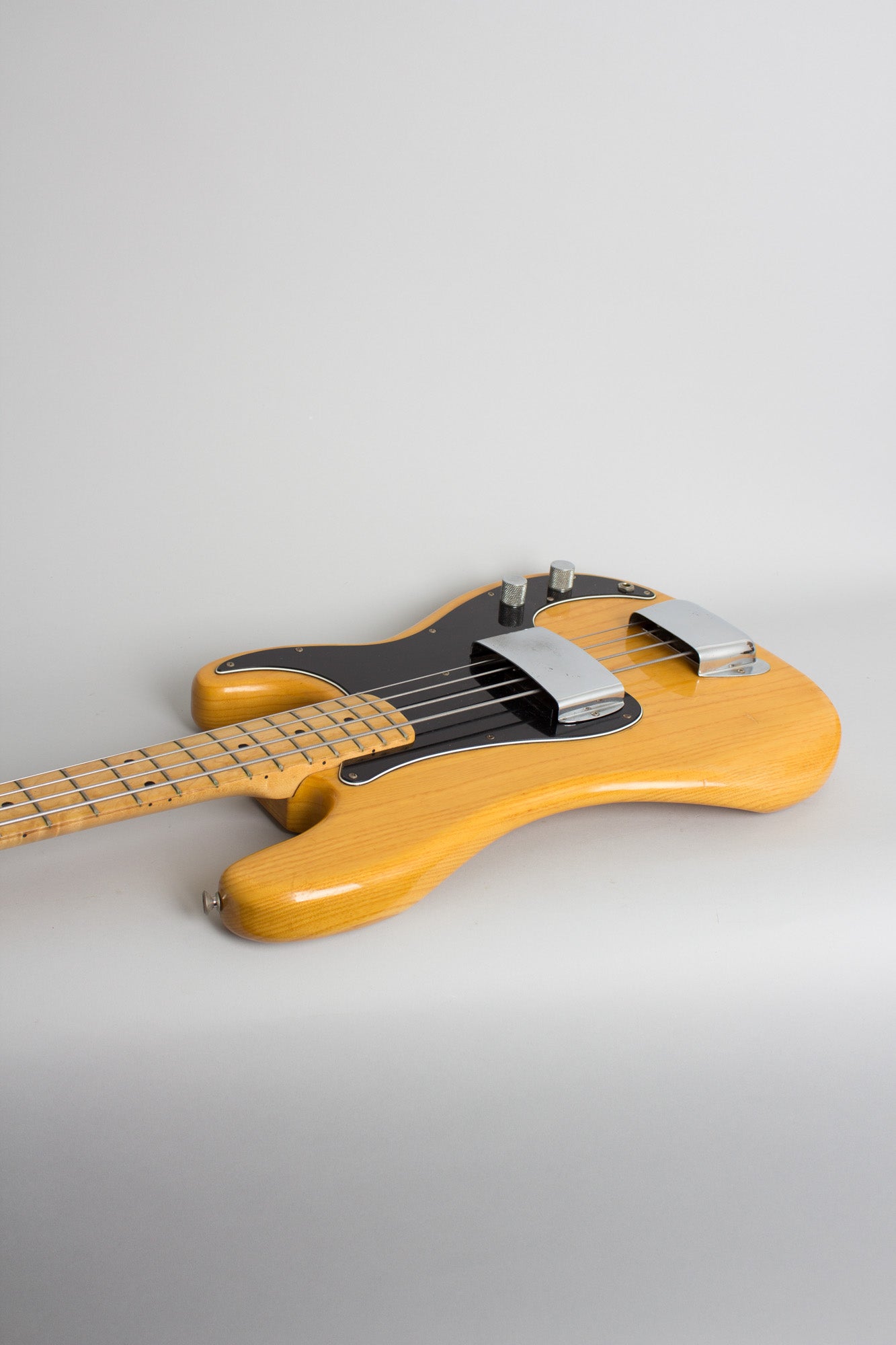 Fender Precision Bass Solid Body Electric Bass Guitar (1977)
