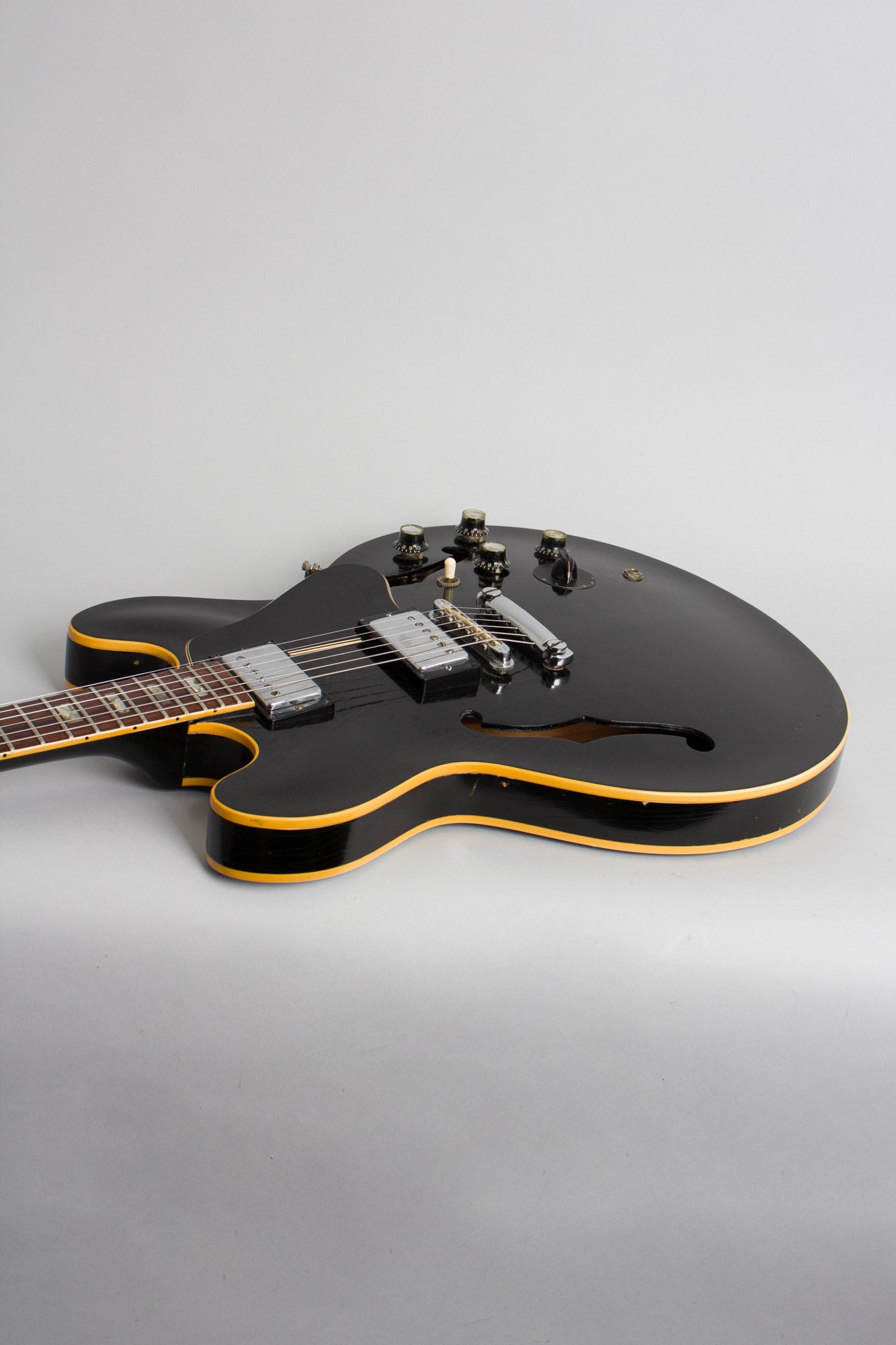 Gibson ES-335TD Semi-Hollow Body Electric Guitar (1968)