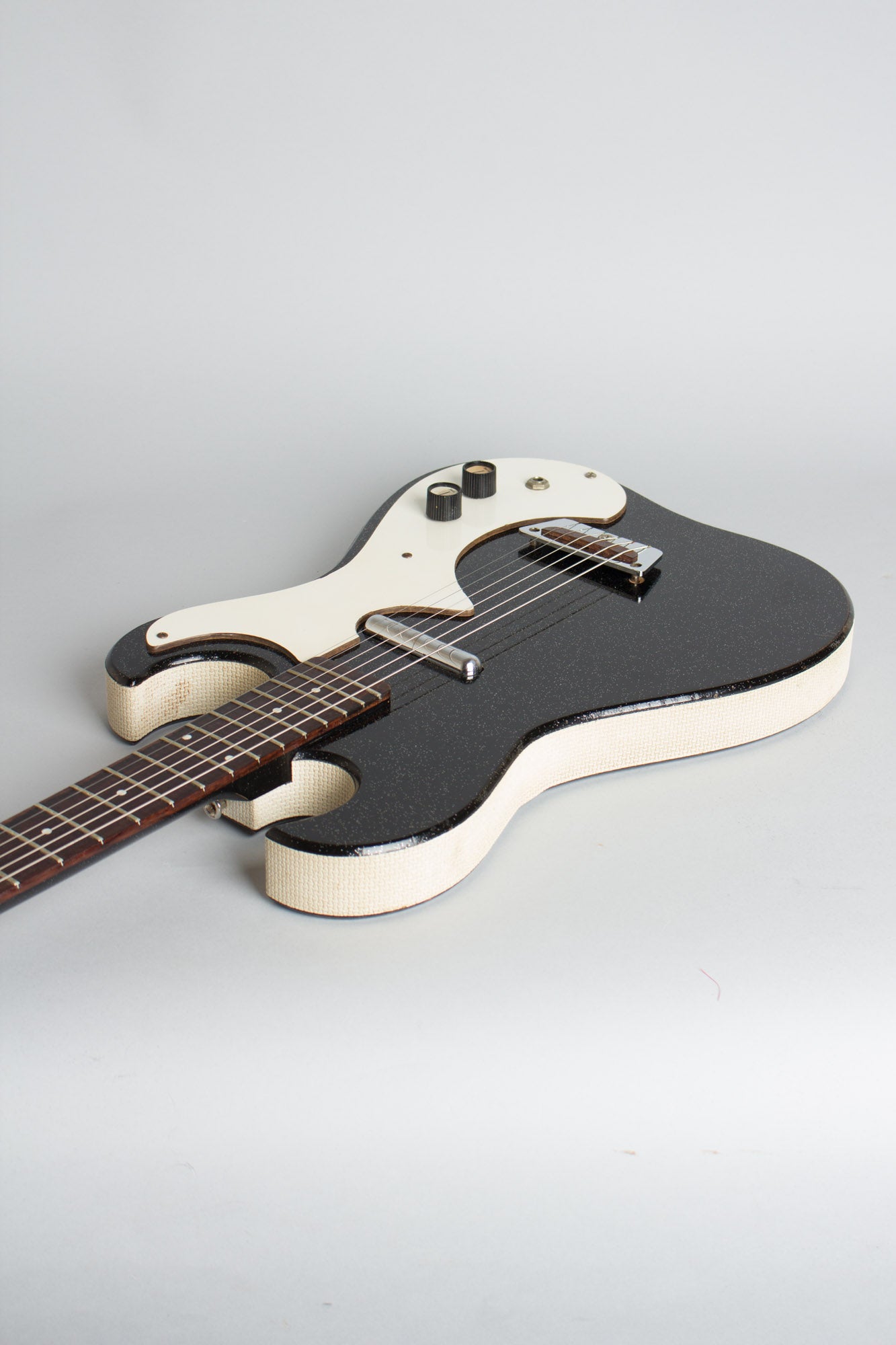 Danelectro Silvertone Model 1448 Semi-Hollow Body Electric Guitar (1965)