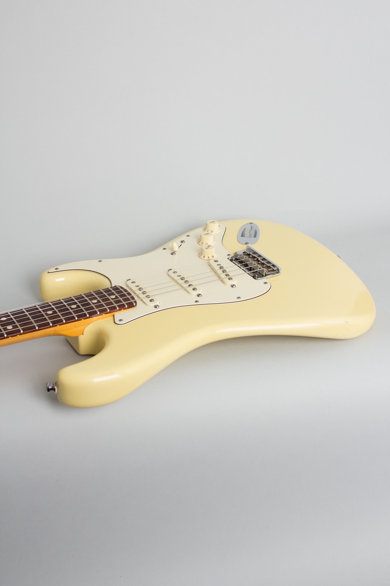 Fender Custom Shop Custom Deluxe Stratocaster Solid Body Electric Guitar (2010)