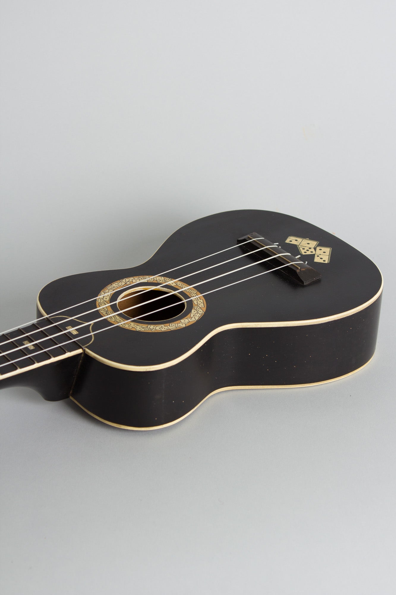 J.R. Stewart & Co. Le Domino Soprano Ukulele (1926)
