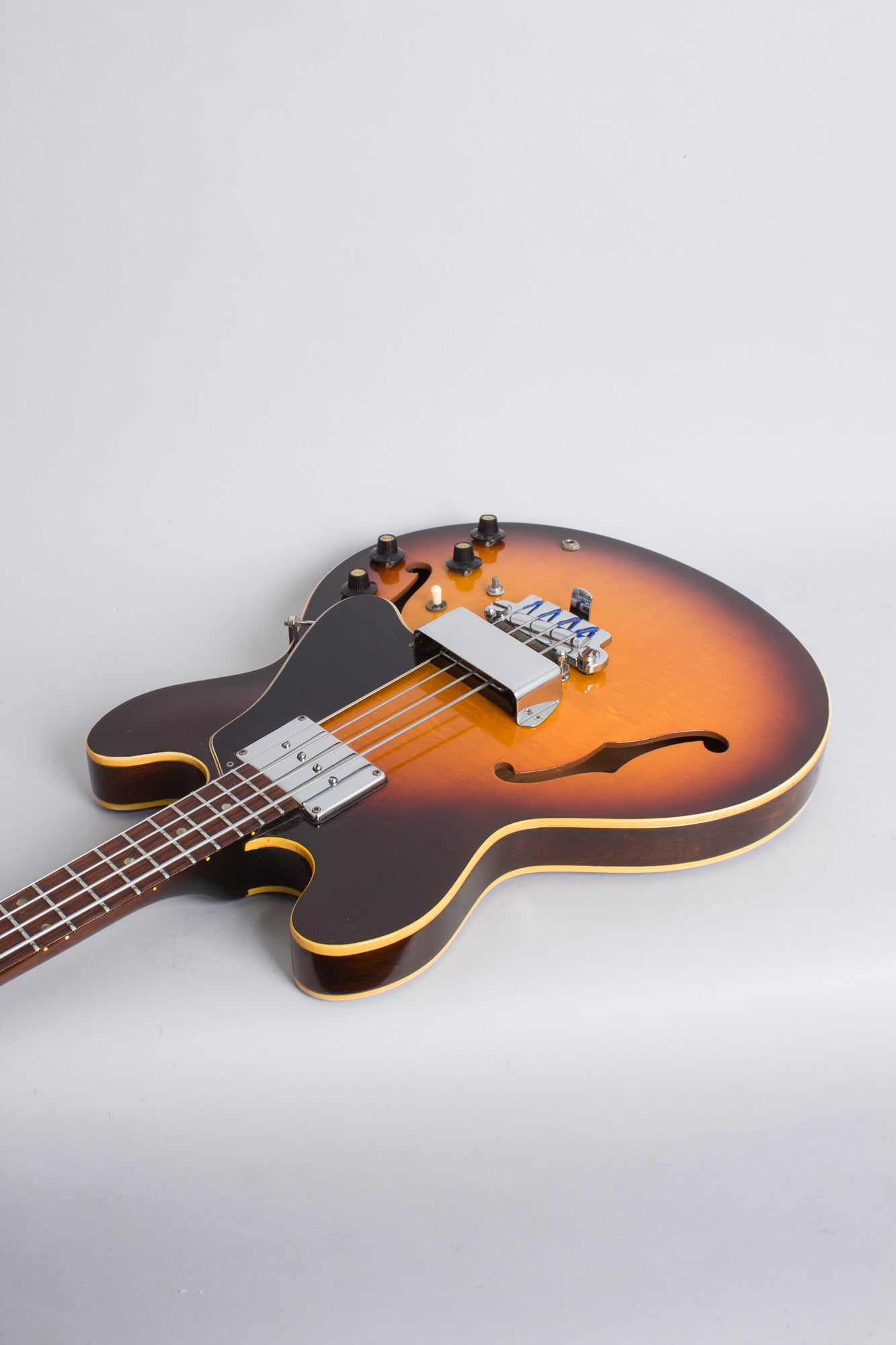 Gibson EB-2D Electric Bass Guitar (1967) – RetroFret