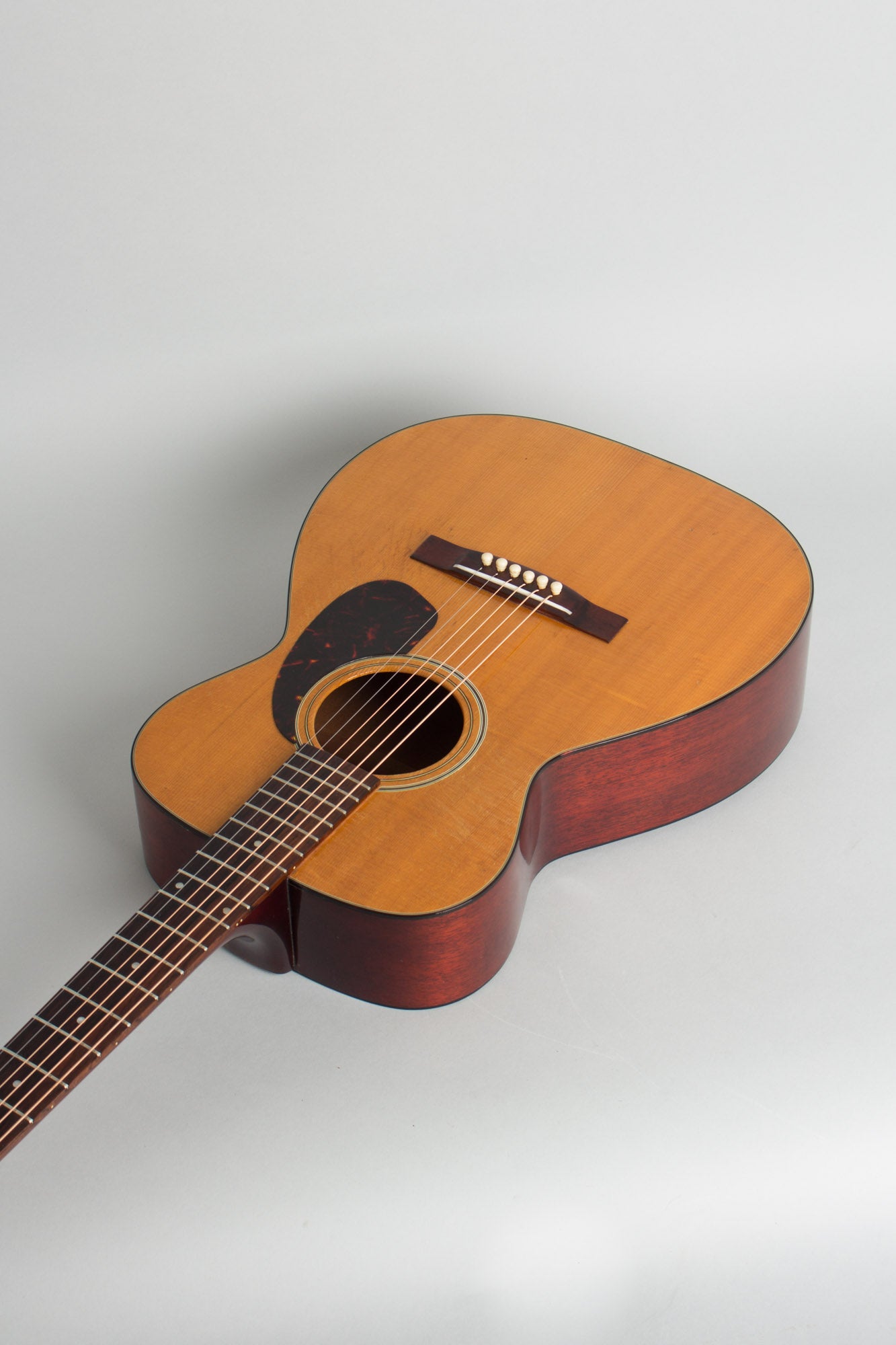 Guild F-20NT Flat Top Acoustic Guitar (1967)