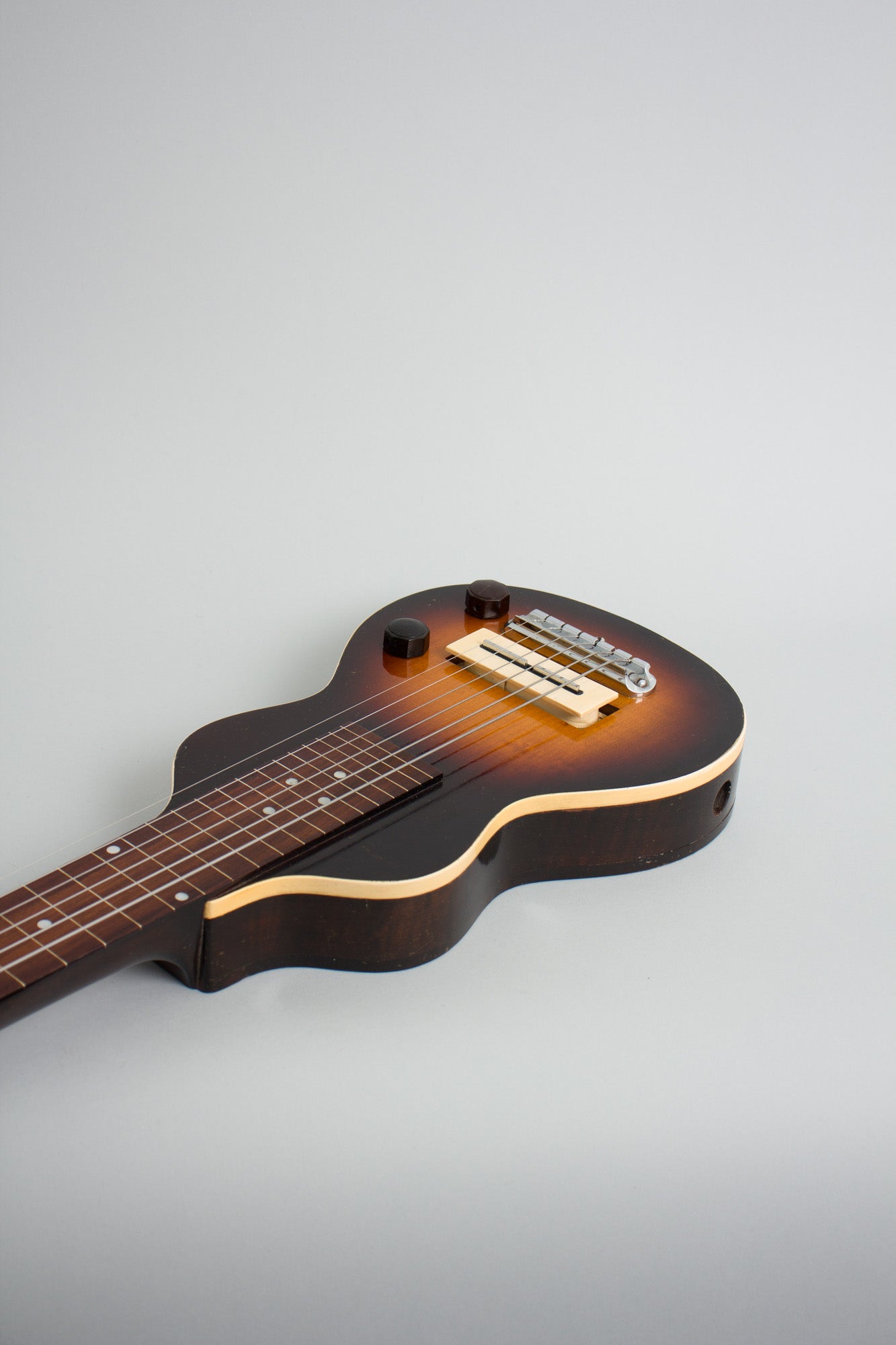 Gibson EH-100 Lap Steel Electric Guitar (1938)