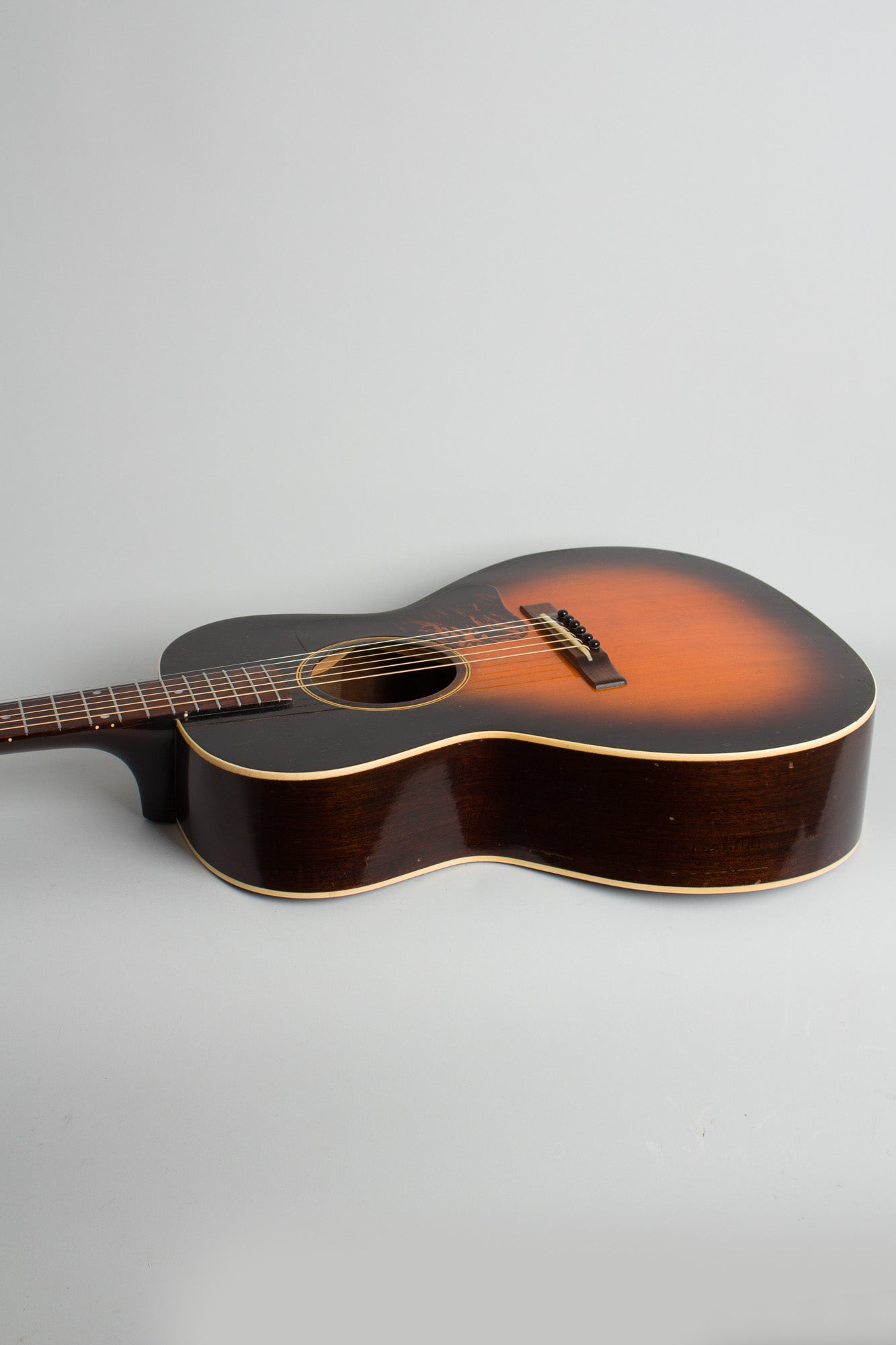 Gibson L-00 Flat Top Acoustic Guitar (1938)