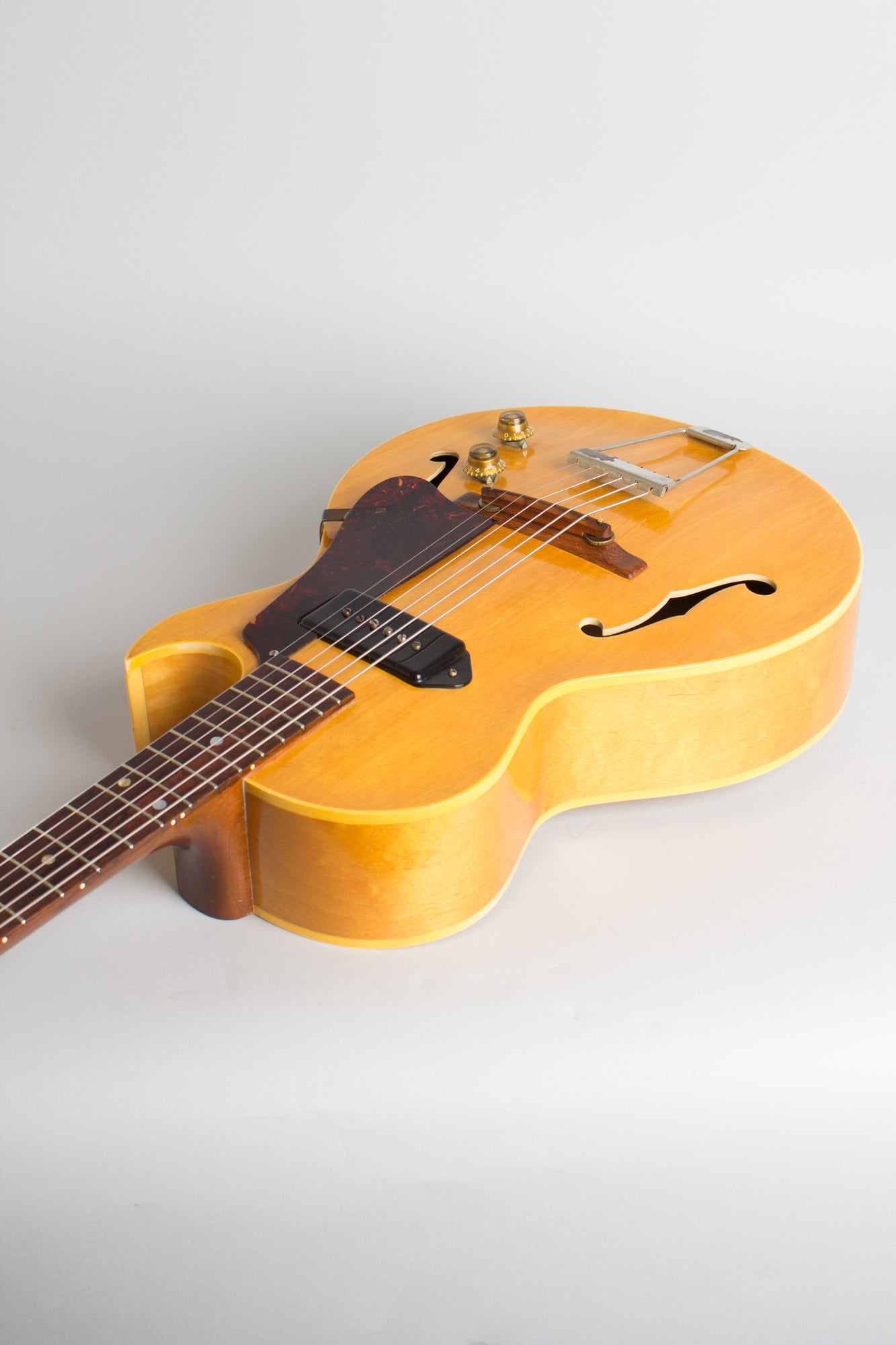 Gibson ES-140N Arch Top Hollow Body Electric Guitar (1955)