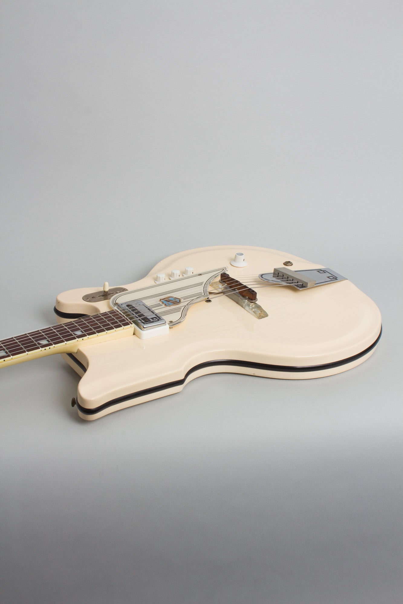National Val-Pro 84 Solid Body Electric Guitar (1962)