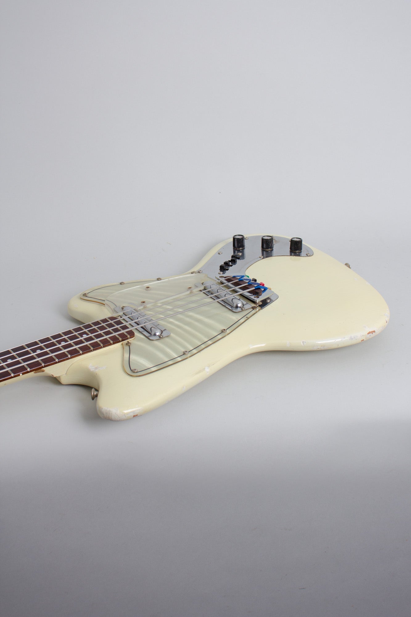 Danelectro Dane D2B4 Solid Body Electric Bass Guitar (1967)