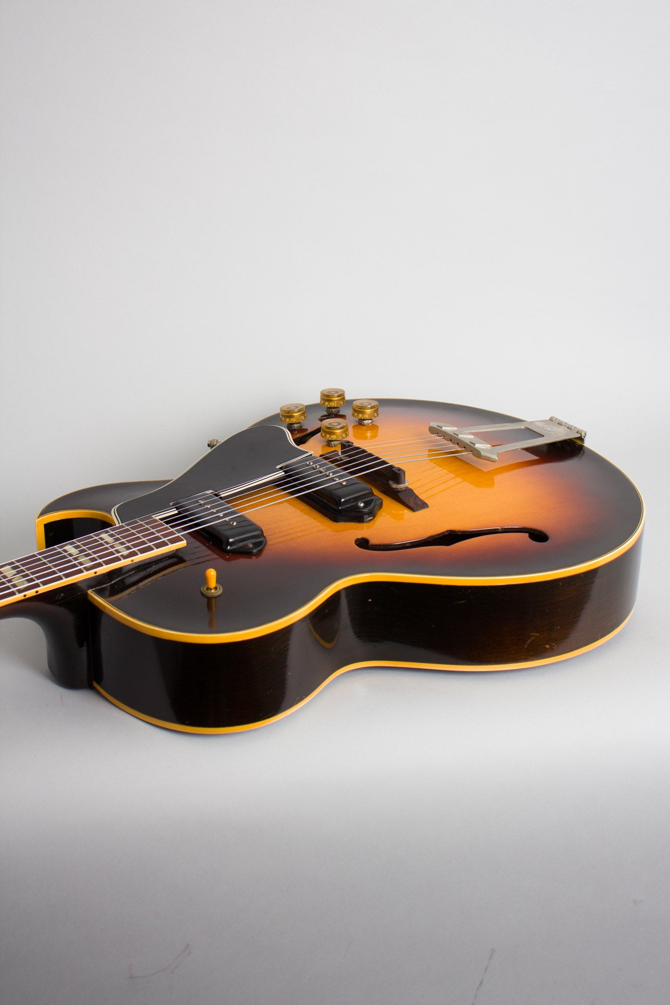 Gibson ES-175D Arch Top Hollow Body Electric Guitar (1954)