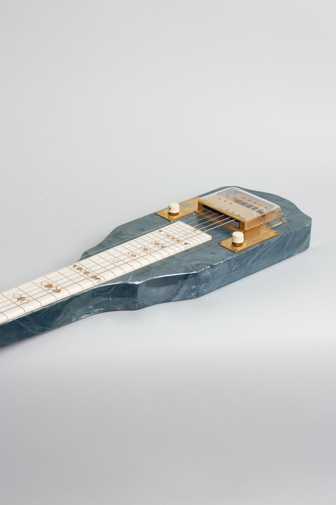 Valco Bronson Singing Electric Lap Steel Electric Guitar (1952)