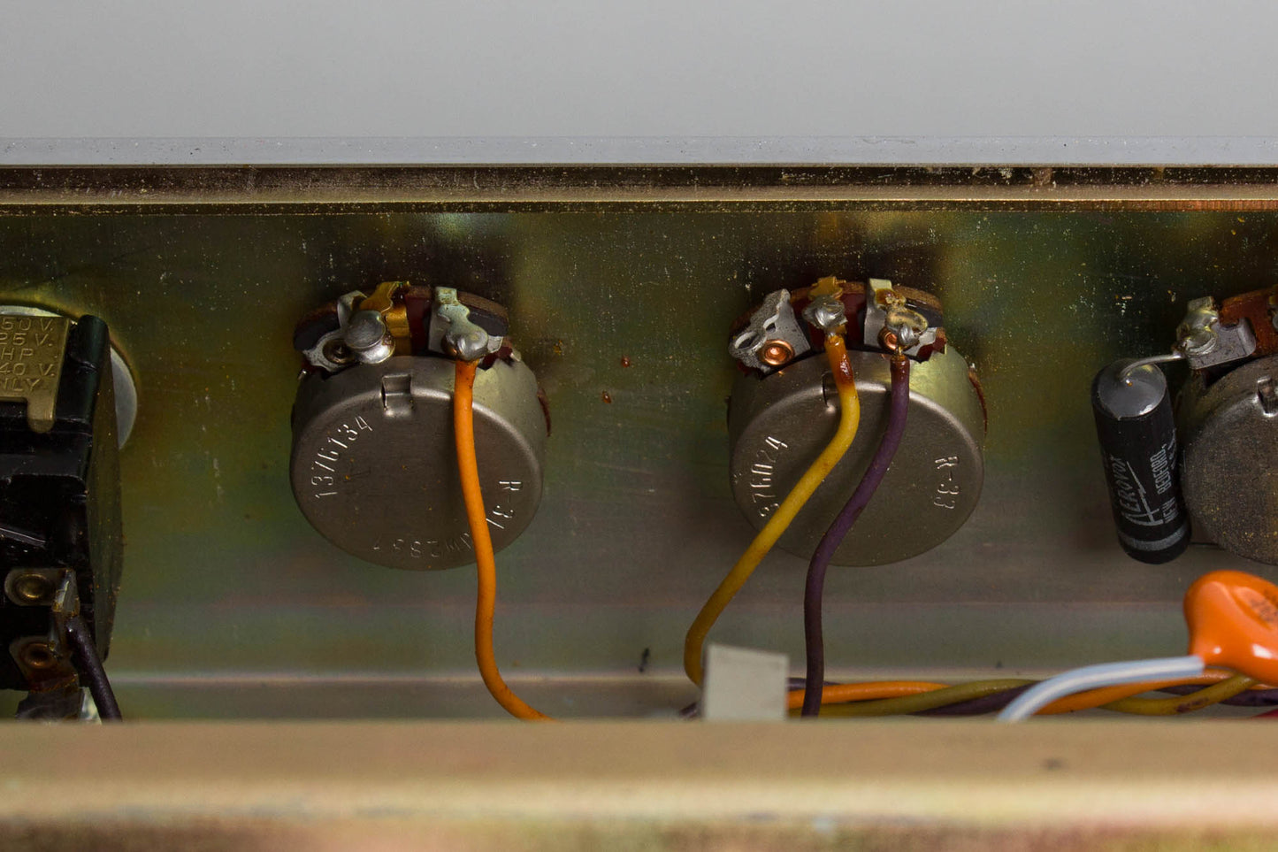 DeArmond Martin Model 112T Tube Amplifier (1961)